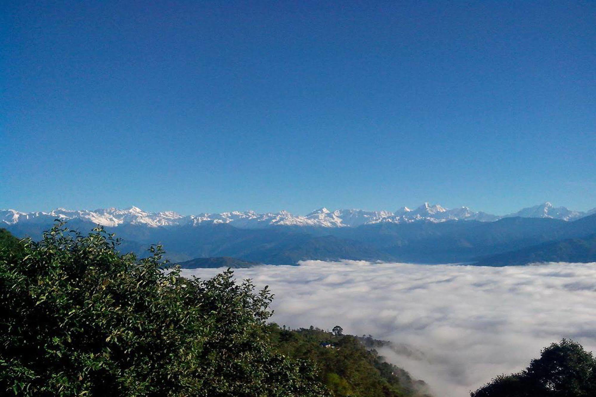 Nagarkot Sunshine Hotel Baluwapati Deupur Bagian luar foto