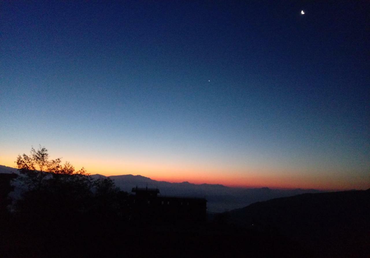 Nagarkot Sunshine Hotel Baluwapati Deupur Bagian luar foto